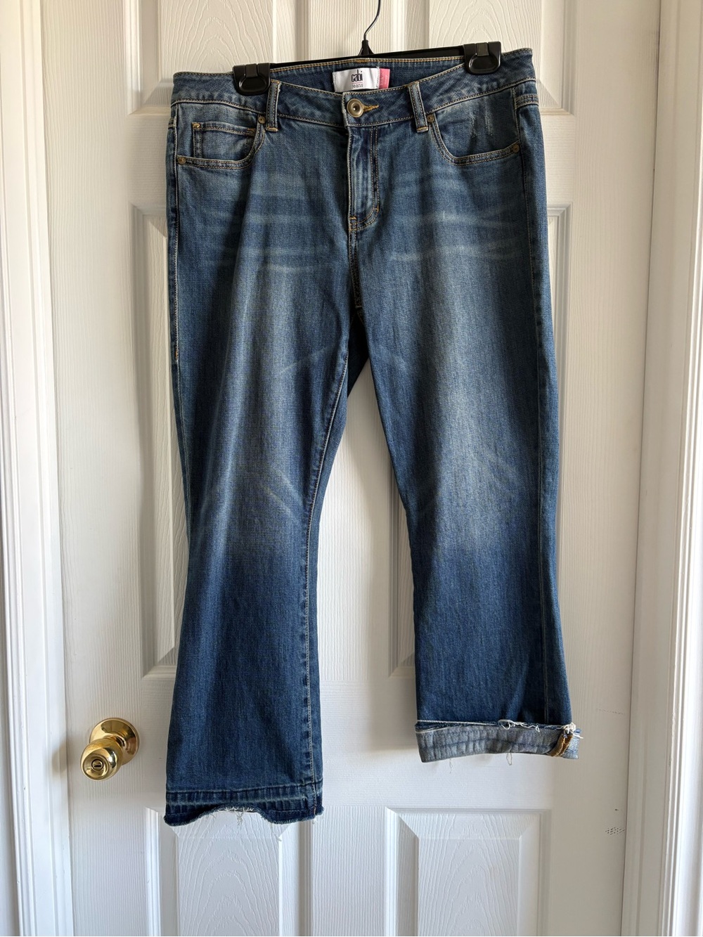 CAbi Women’s Denim CapriJeans in Medium Blue Wash